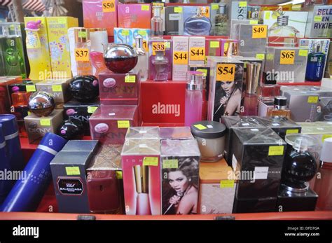 fake perfume chinatown singapore|cheap perfume for sale reddit.